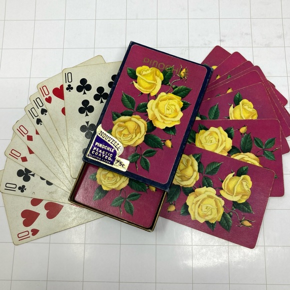Vtg Pinochle Arrco purple with yellow rose deck of cards - Picture 1 of 6